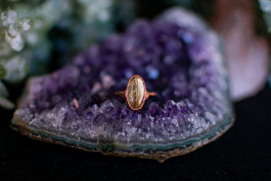 Golden Rutile Quartz- Size 7.5