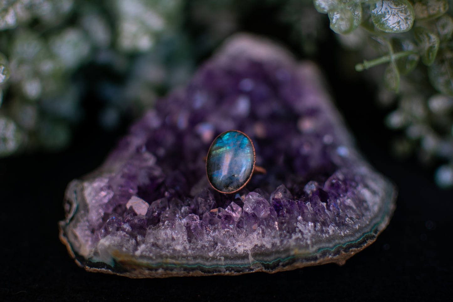 Labradorite- Size 8.5