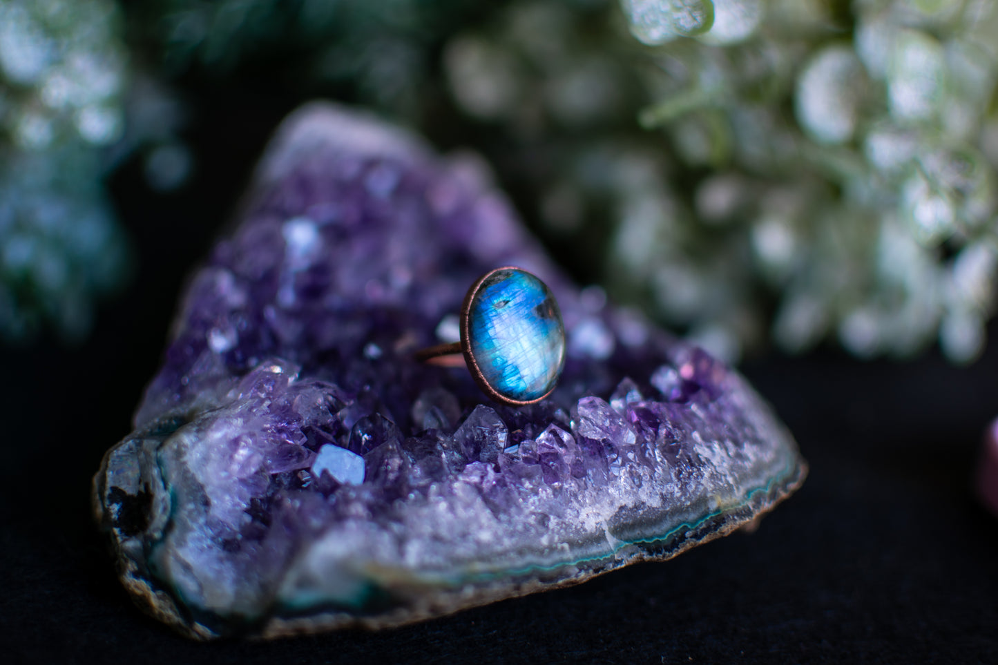 Labradorite- Size 8.5